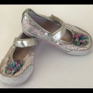 Stride Rite silver Mary Jane Size 8.5 girls